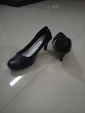 Sepatu wanita sz 37 heels hitam