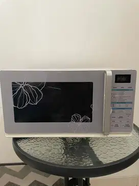 Microwave & grill merek LG 25 liter