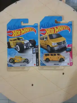 Hotwheels paketan moon eyes