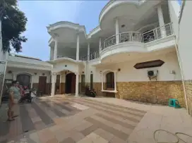 RUMAH MEGAH DI JATIBENING CAMAN - KALIMALANG