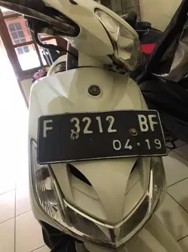 yamaha mio putih 2009