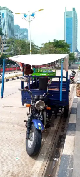 Motor Kaisar Roda Tiga Mesin VIAR 200CC