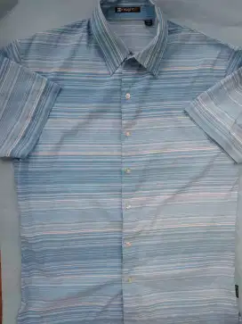 Kemeja Insight size L (L 57 cm dan P 75 cm)