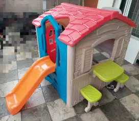 Grow n Up Wriggle n Slide Playhouse Preloved