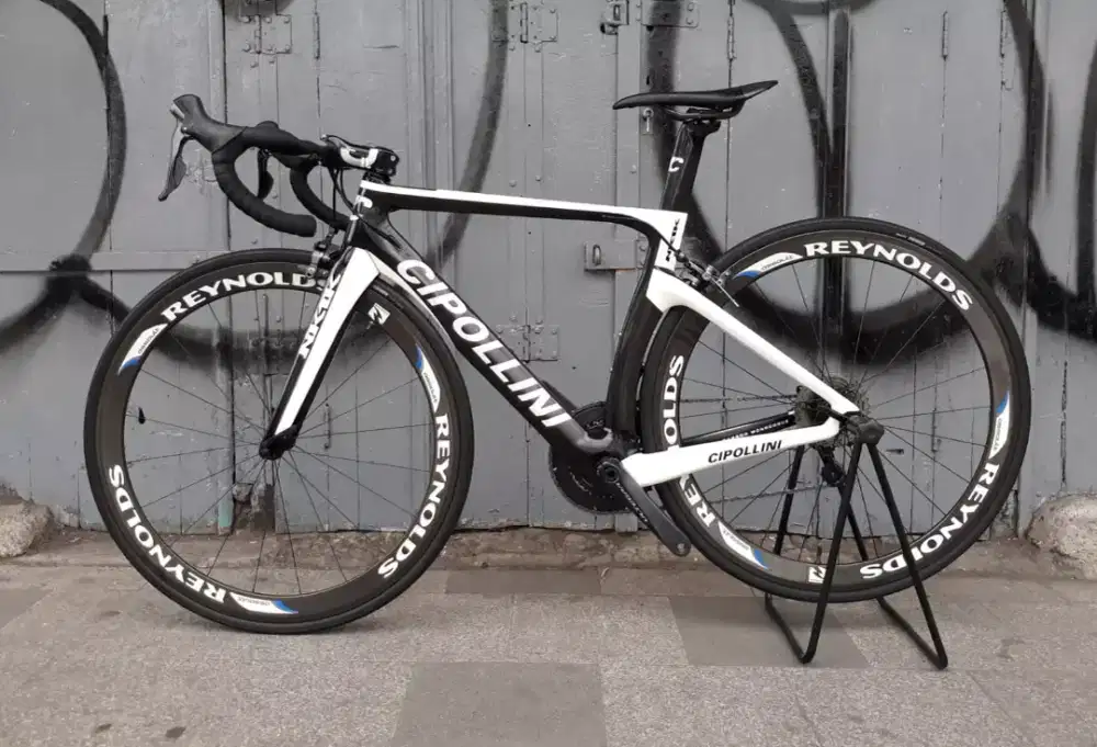 Sepeda Roadbike CIPOLLINI NKIK
