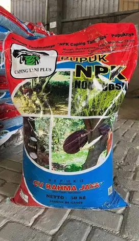 Pupuk NPK caping tani plus, Urea dan KCL