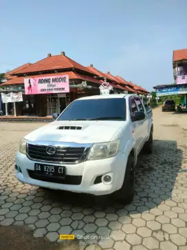 Toyota hilux dc 2.5 cc 4x4 2014