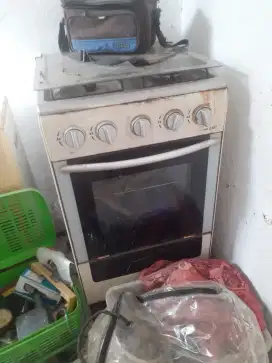 Kompor 4 tungku dan oven winn gass