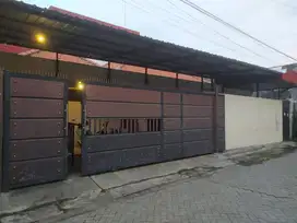 Dijual cepat rumah petemon tengah kota sby