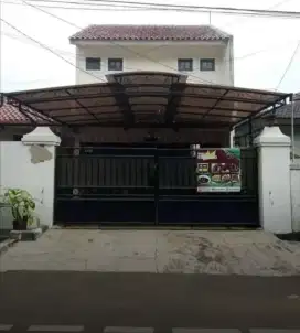 DIJUAL CEPAT DIBAWAH HARGA PASAR Rumah di Billymoon Pondok Kelapa