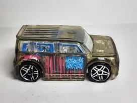 Hot Wheels SCION XB Transparan