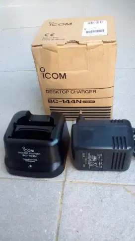 Desktop Charger HT Icom BC 144N