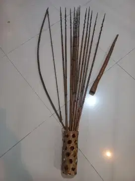 Busur Anak Panah Koteka Asmat
