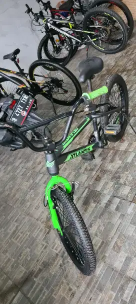 Sepeda anak keren merk atlantis