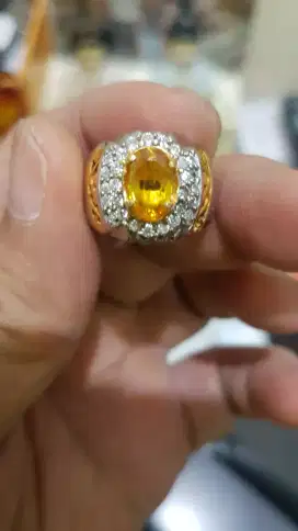 Golden Yellow Sapphire