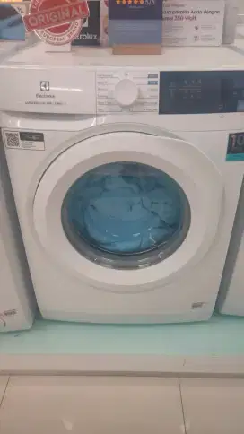 WM Front Load Electrolux kapasitas 8 kg