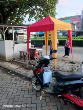 Ready dan siap antar, TENDA CAFE PIRAMID UNTUK LAPAK JUALAN.