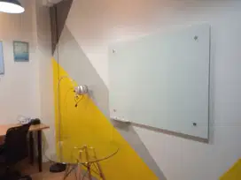 Papan tulis Glassboard tempel tembok ukuran 90x120
