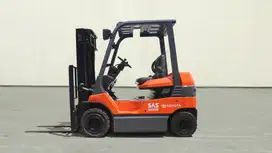 Forklift Rental Elektrik Toyota 2.5 Ton Bekas CBE