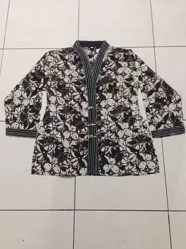 Kemeja Batik Wanita. Model Kimono. Mulus. Nominus. Msh kayak Baru