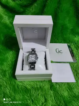 Jam guess collection diamond wanita original GC 5000 preloved