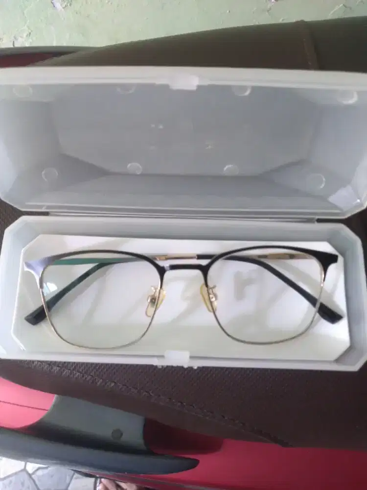 Kaca Mata PLUS ORIGINAL