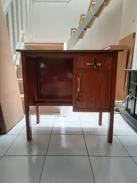 meja kantor / tulis / belajar kayu