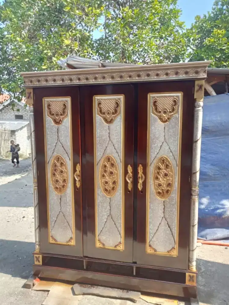 Lemari Jati 3pintu Motif Marmer