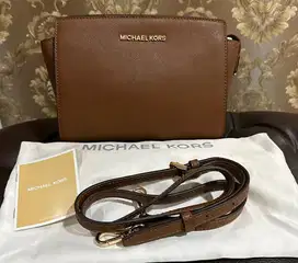 Di jual tas MK ori