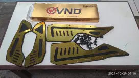 Bordes New NMax merk VND (Gold)