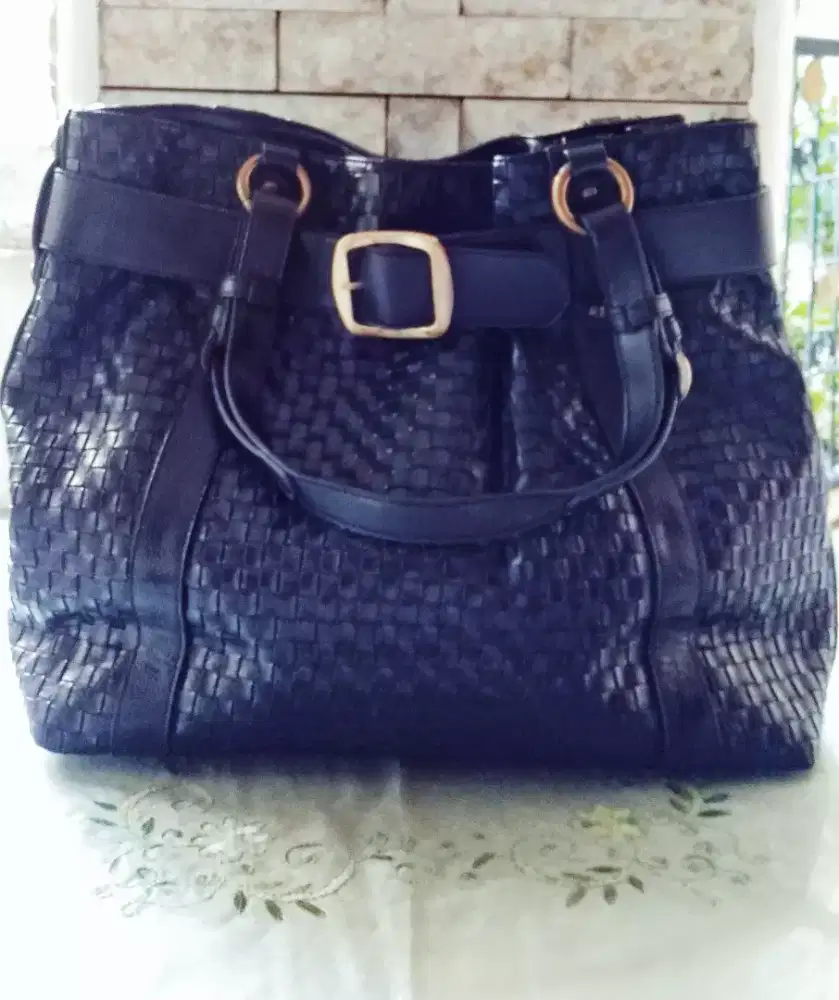 Tas Jeselini(Tas kulit)