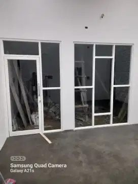 Pintu alumunium dan jendela