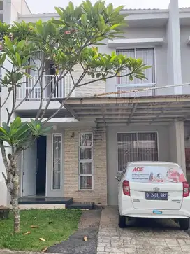 DISEWAKAN RUMAH DESIGN MODERN MINIMALIS CLUSTER TERBARU GRAND CIBUBUR