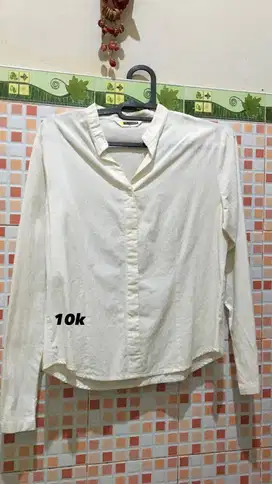 Top Atasan Wanita