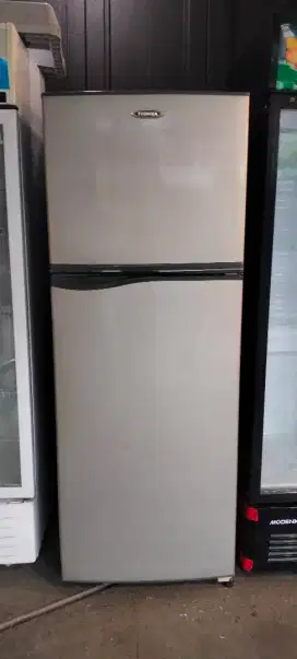 Kulkas 2 Pintu TOSHIBA 460 Liter, 170 W, SECOND SIAP PAKAI, Bandung