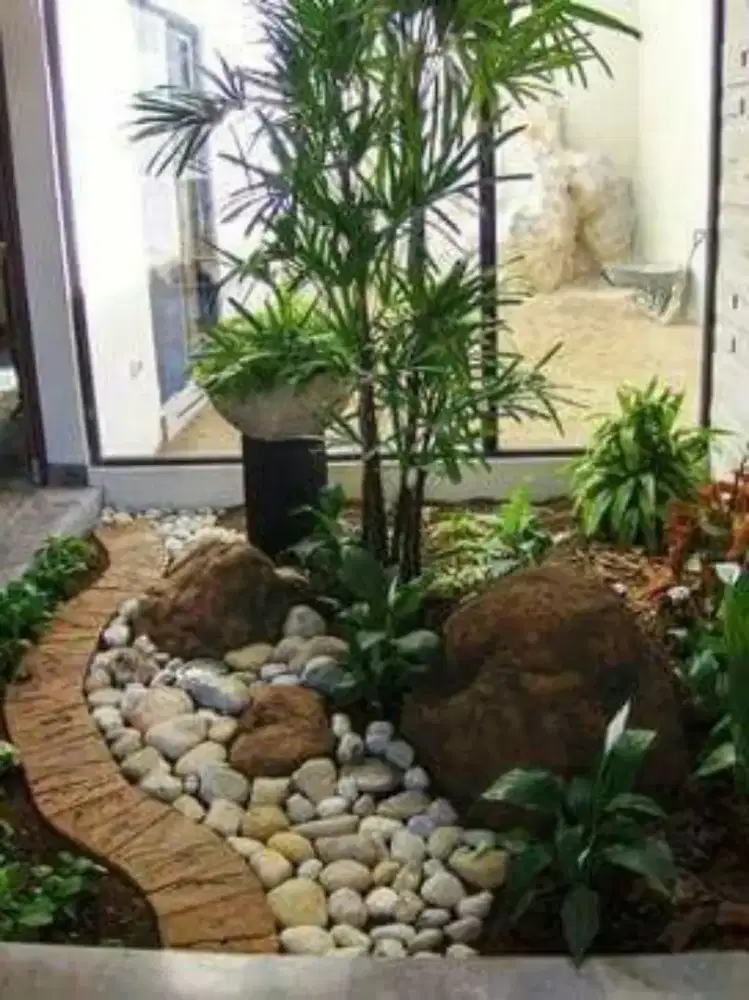 Tukamg taman terdekat