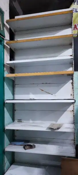 Rak gondola multifungsi