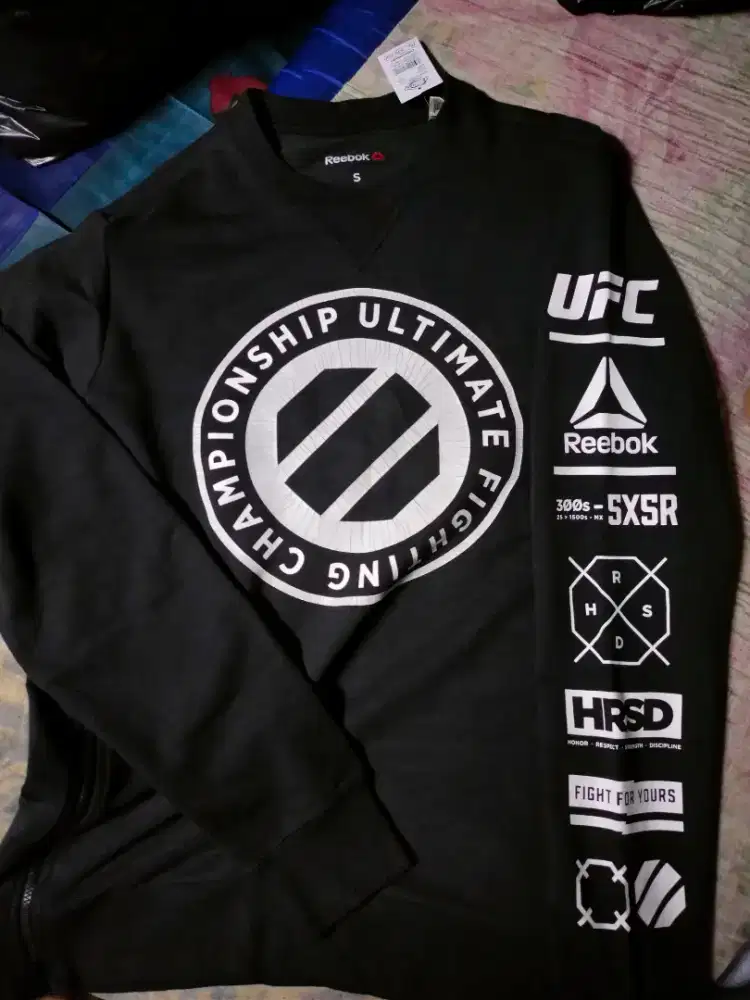 Tshirt reebok UFC like new