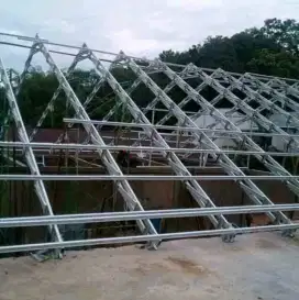 Baja kencana terpasng