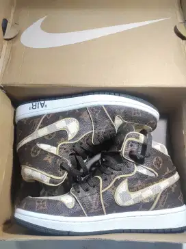 NIKE SULTAN COLLAB DGN LV, BNIB MANTAP AYO GUYS