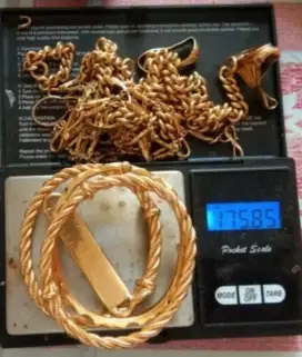 Jual beli emas.