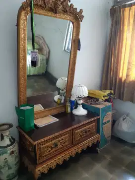 Meja Rias Khas Palembang