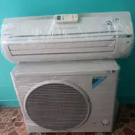 Ac daikin 1,5 pk thailand ( satu setengah pk ) ori ex kantor