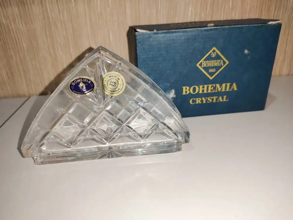 Bohemia Crystal - Real Lead Crystal24% Pbo - Letter Stand