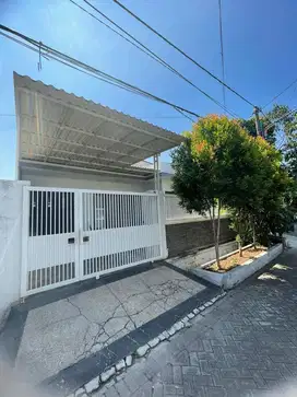 Dijual Rumah Siap Huni Model minimalis Rungkut Asri Timur