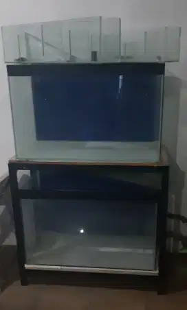 Dijual aquarium besar