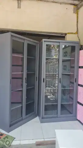 Lemari arsip/filling cabinet