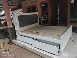 tempat tidur 160