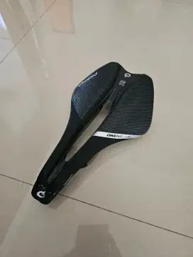 Saddle sepeda Prologo Dimension Tirox Titanium