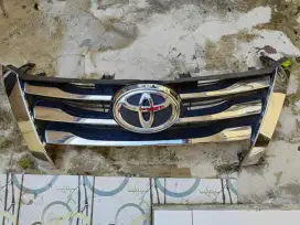 Grill Original Copotan Fortuner VRZ 2016